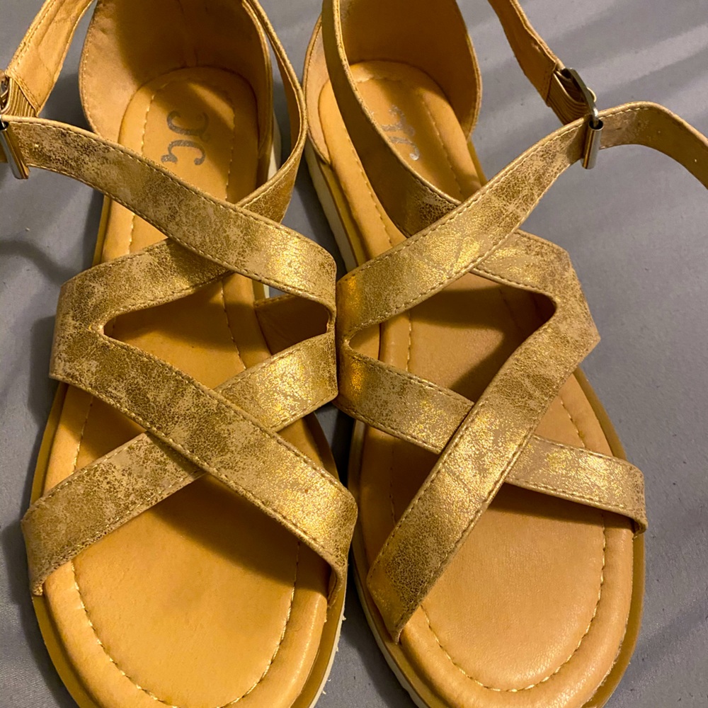 Gold strapped sandal